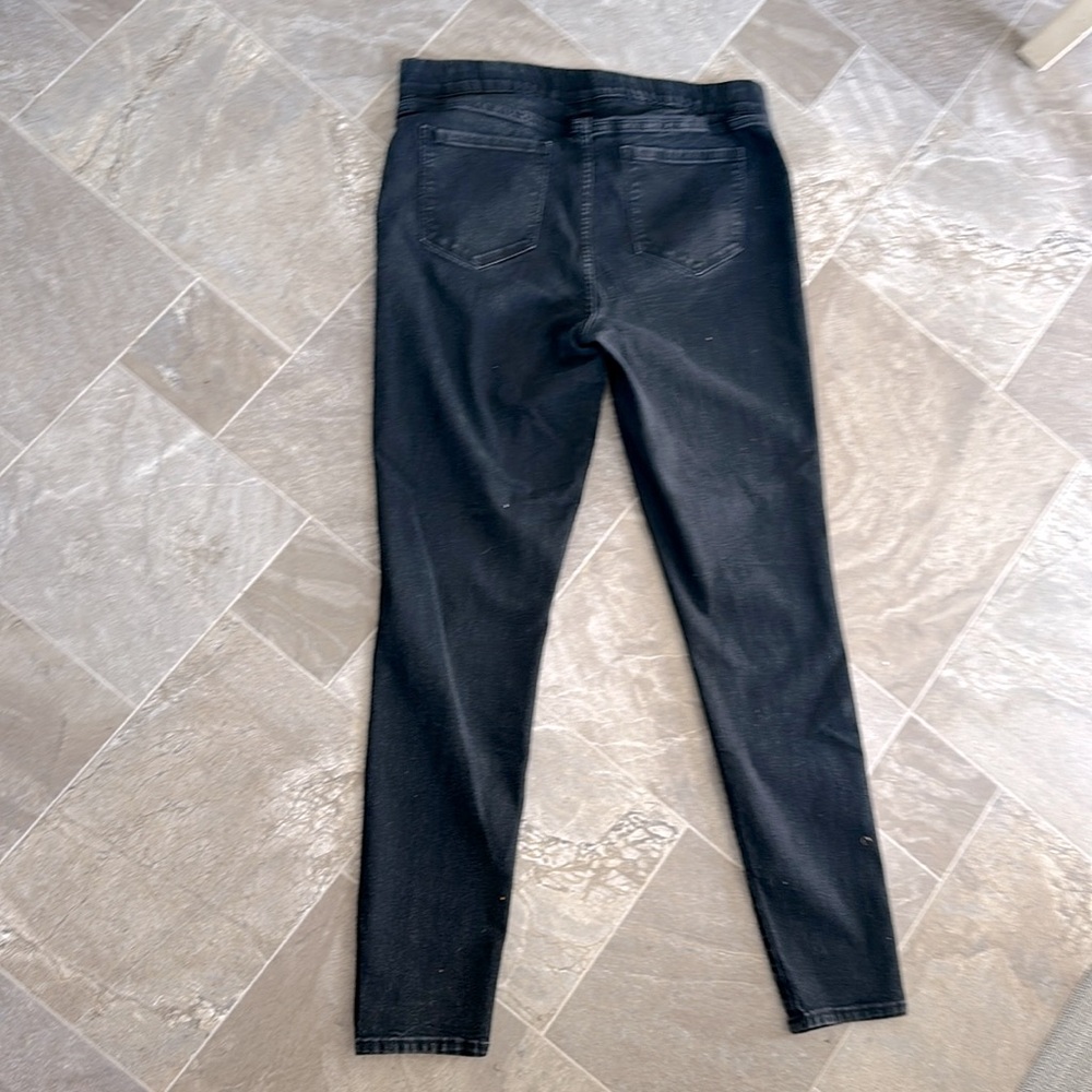 Old Navy Women's Skinny Jeans - Dark Blue - Picture 2 of 10